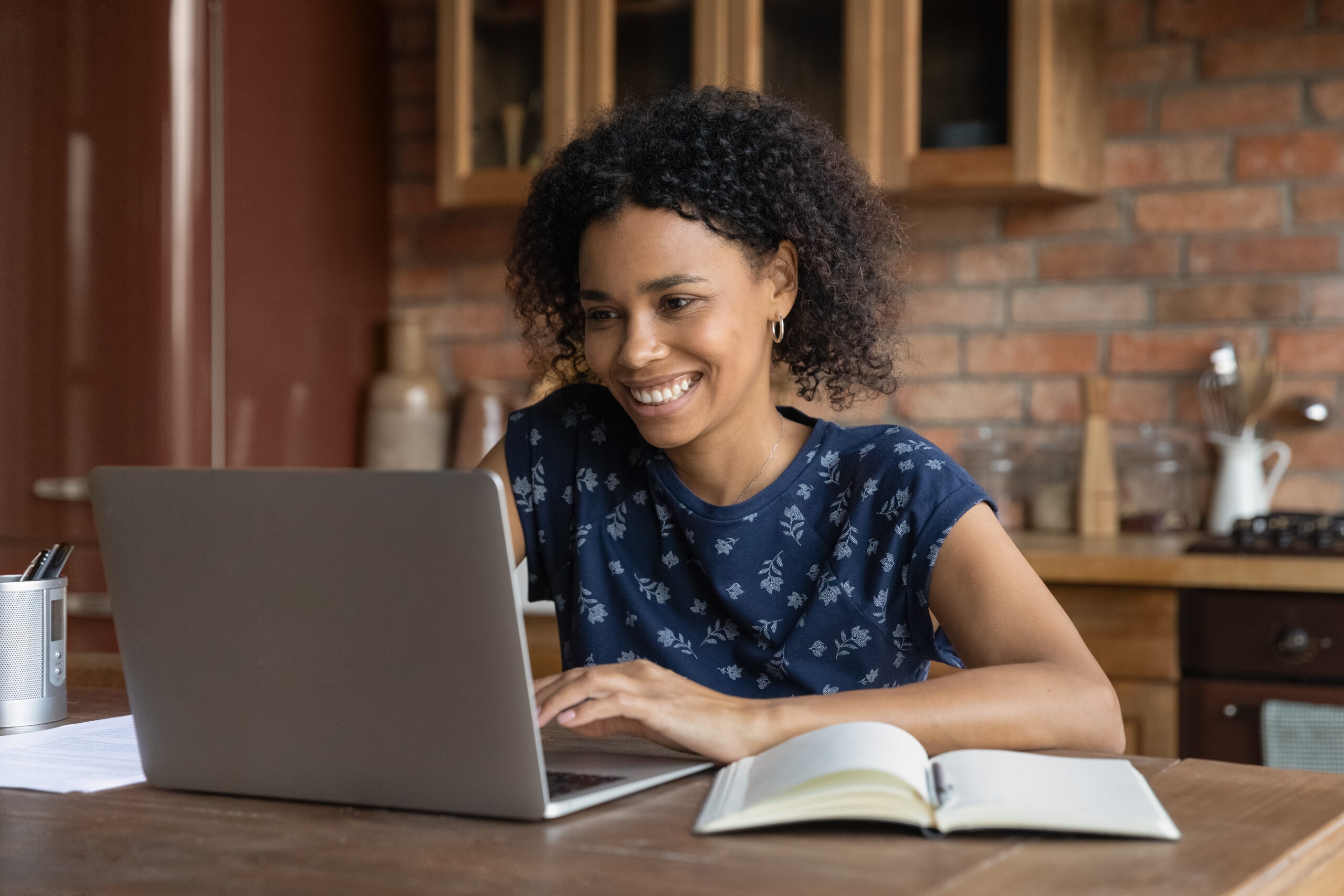 Happy,Mixed,Race,Female,Student,Use,Modern,Tech,Electronic,Library